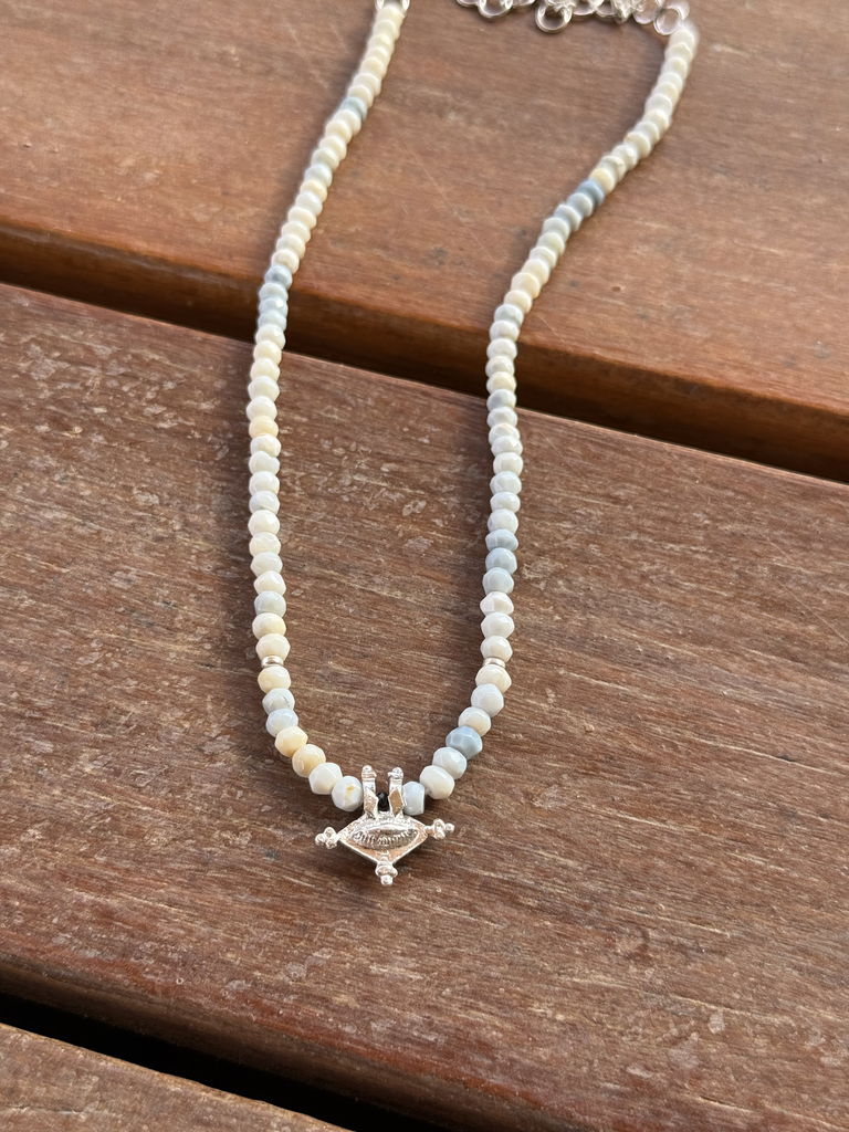 Silver Hirz necklace /Blue Opal
